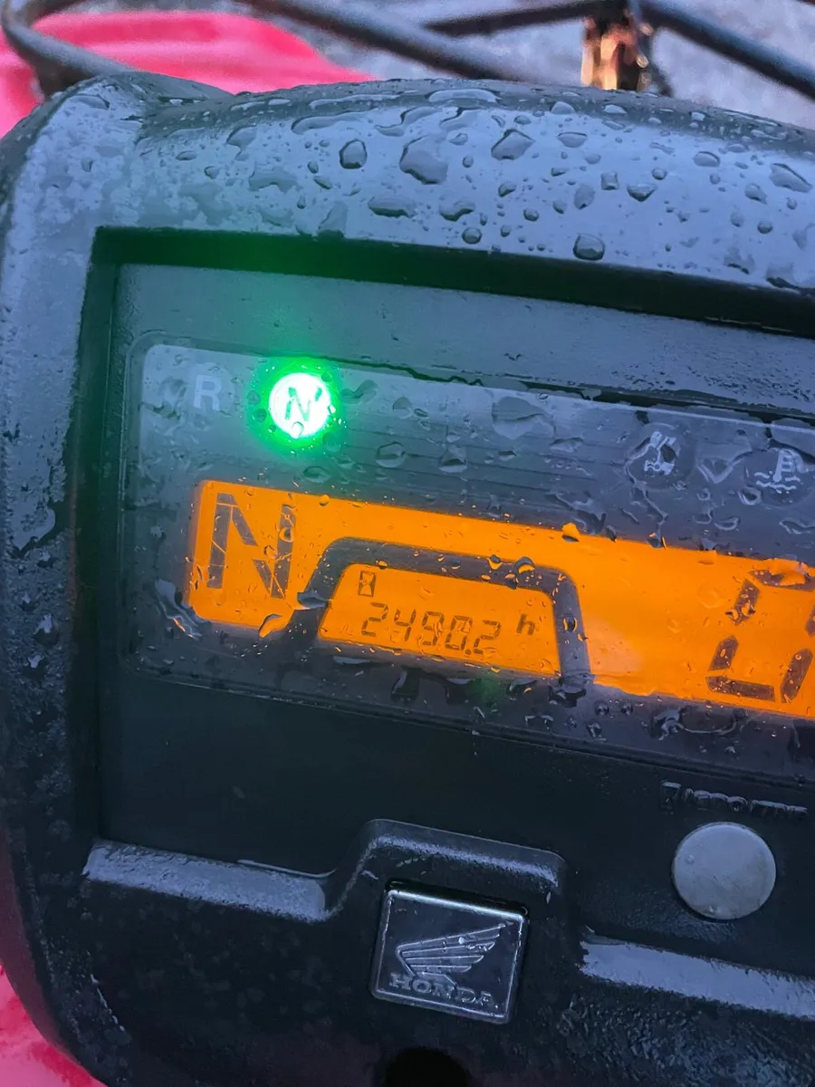 Honda 420 !new back axle! Selectable 2nd/4wd - Image 2