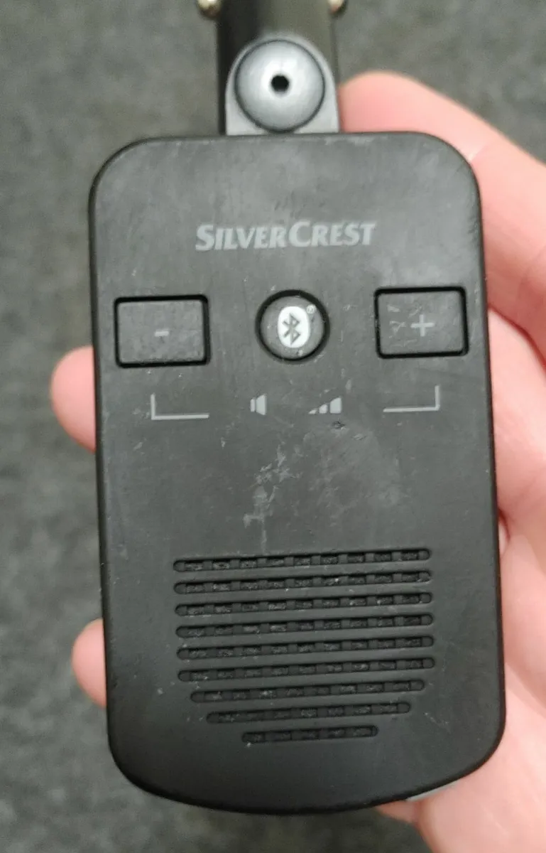 bluetooth handsfree car kit - Image 1