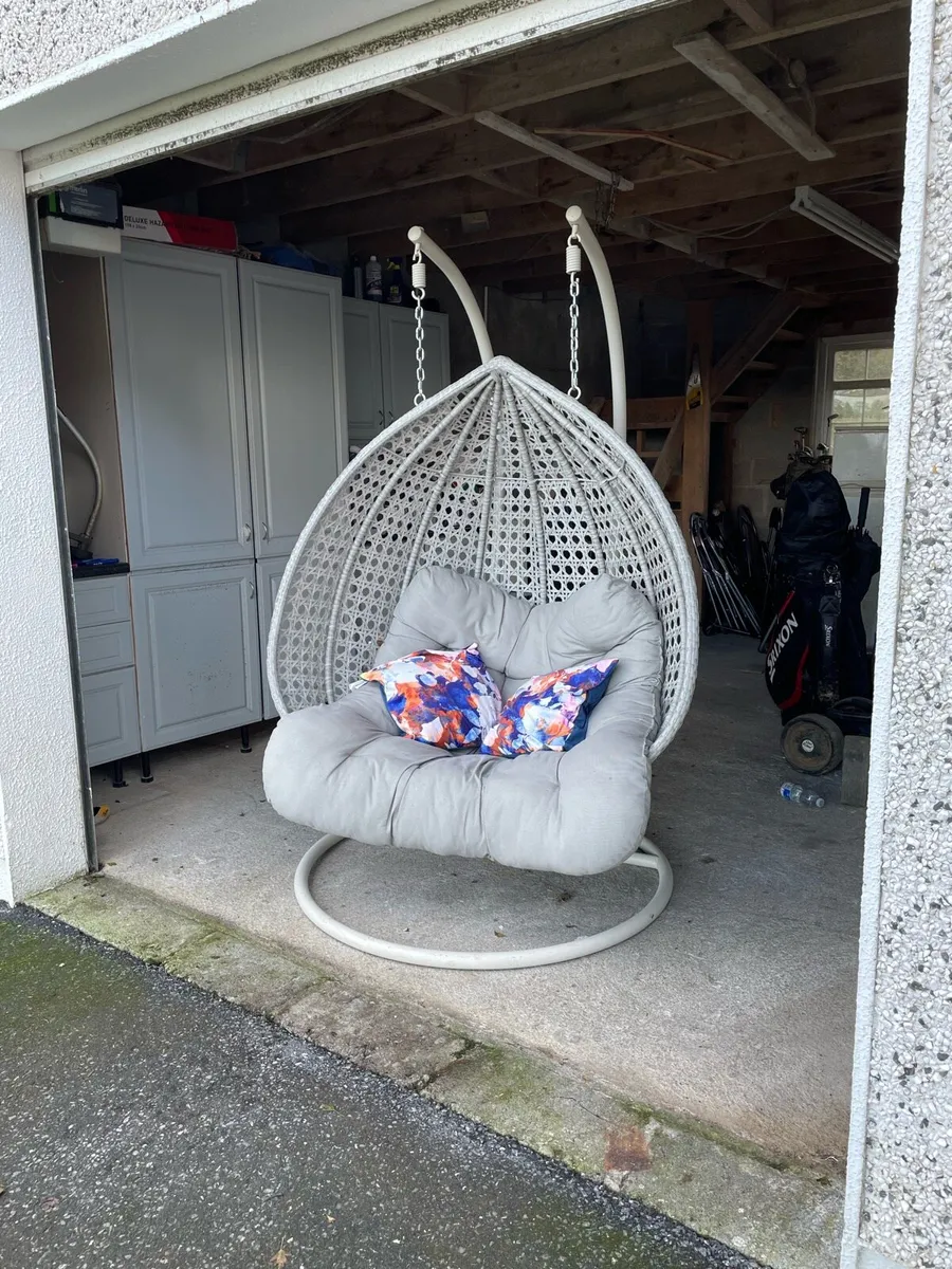 Double seated swing egg chair - Image 1