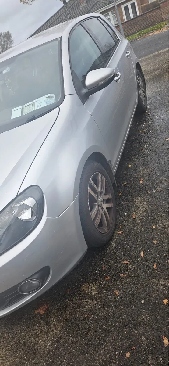 Volkswagen Golf 2010 1.6 TDI - Image 3