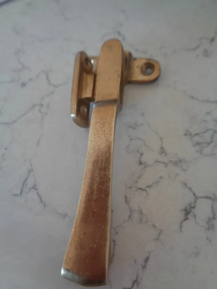 Vintage Solid Brass Window Latches x 5 for Sale - Image 2