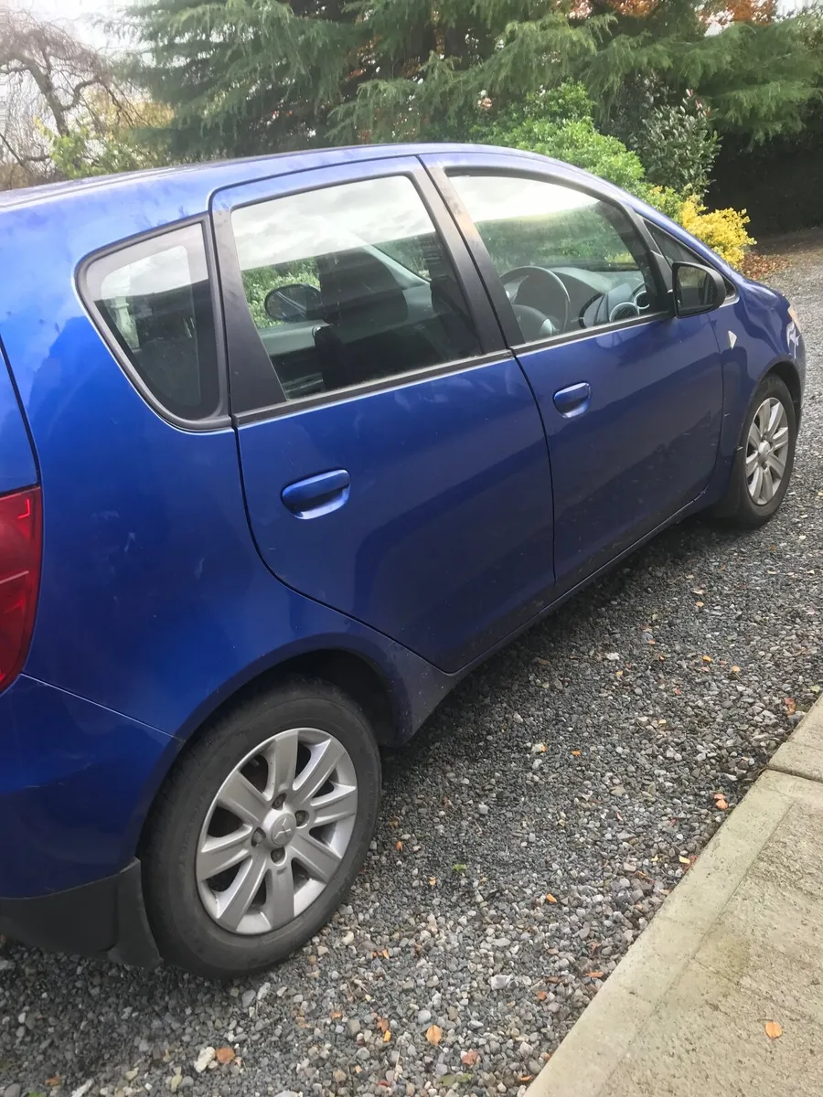 Mitsubishi Colt 2009 - Image 2