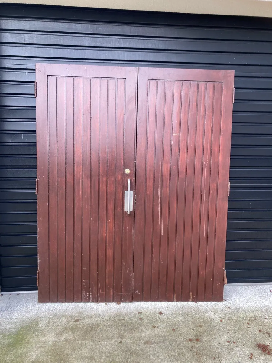 Teak doors - Image 1