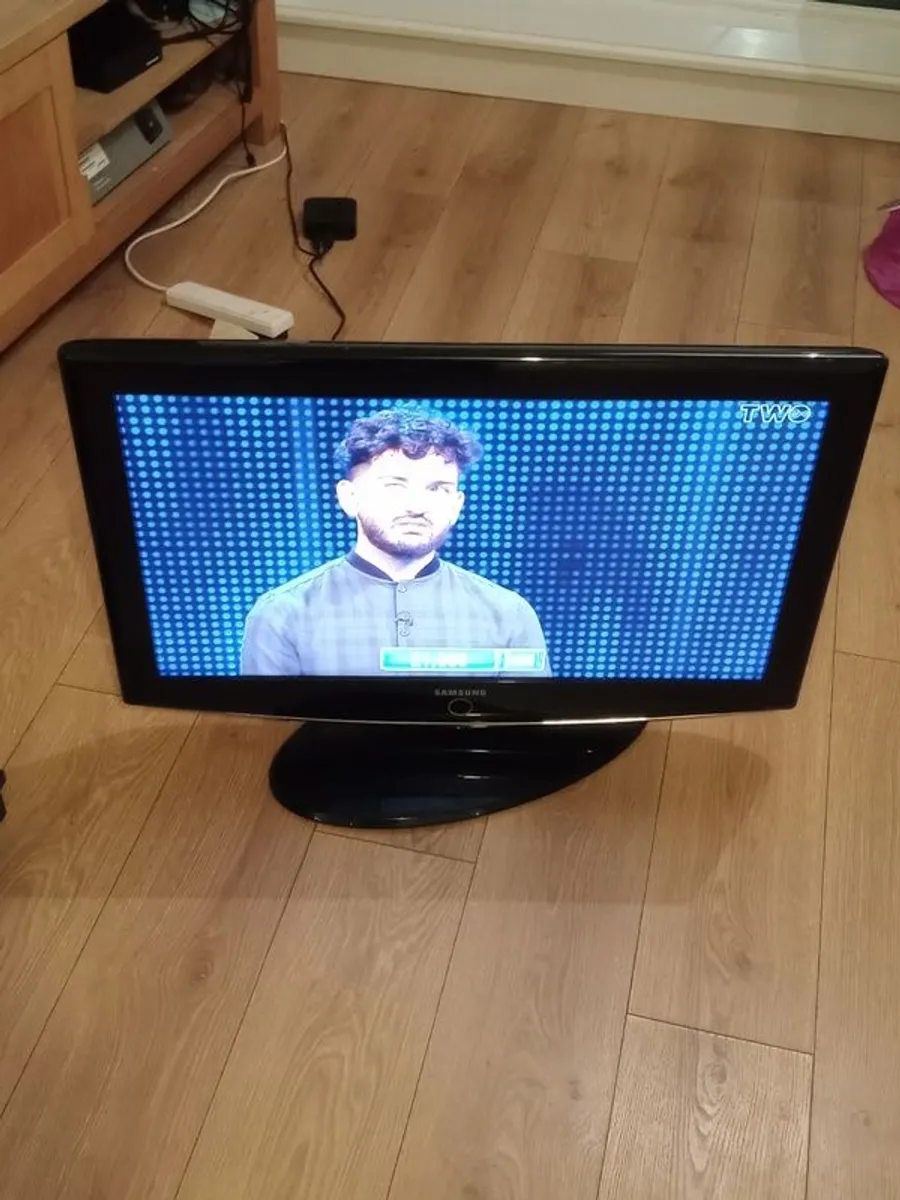 Samsung 32" - Image 1