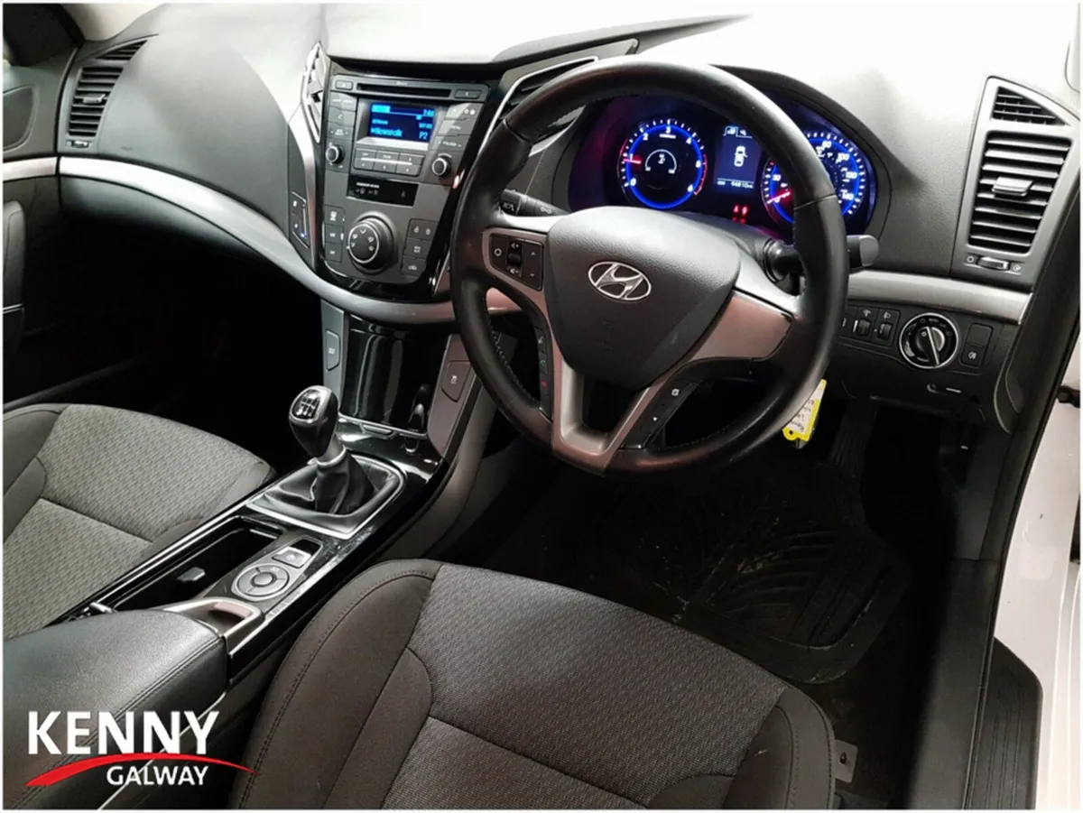 Hyundai i40 *Deposit Taken* 1.7 CRDI S BL/DR 115PS - Image 2