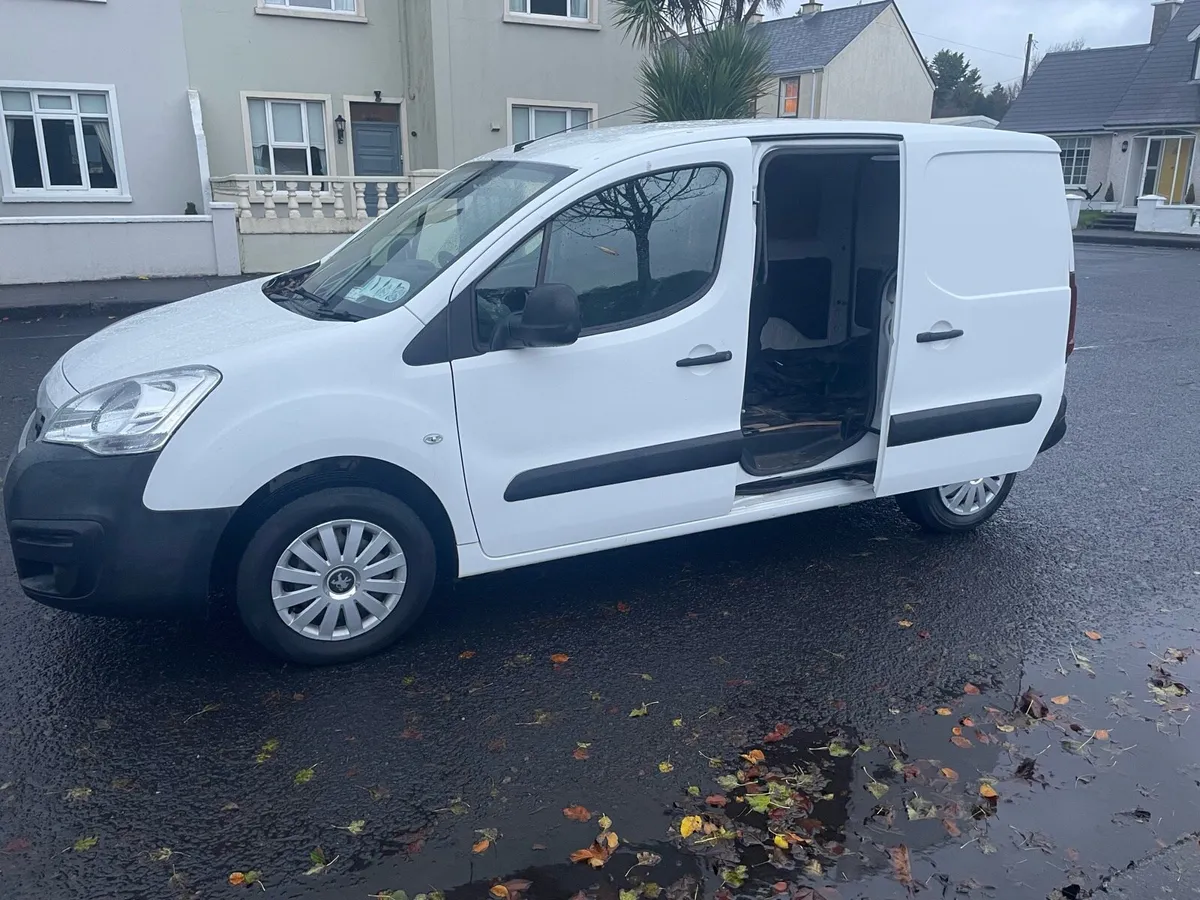 172 Peugeot Partner 1.6Diesel 3 Seather Doe 04,26 - Image 2