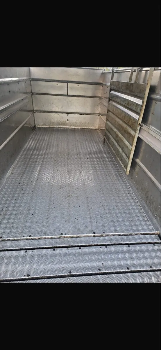 Cattle trailer - Image 4