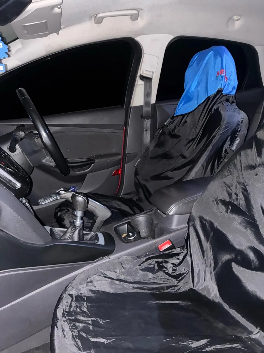 Ford focus zetec s 2012 - Image 2