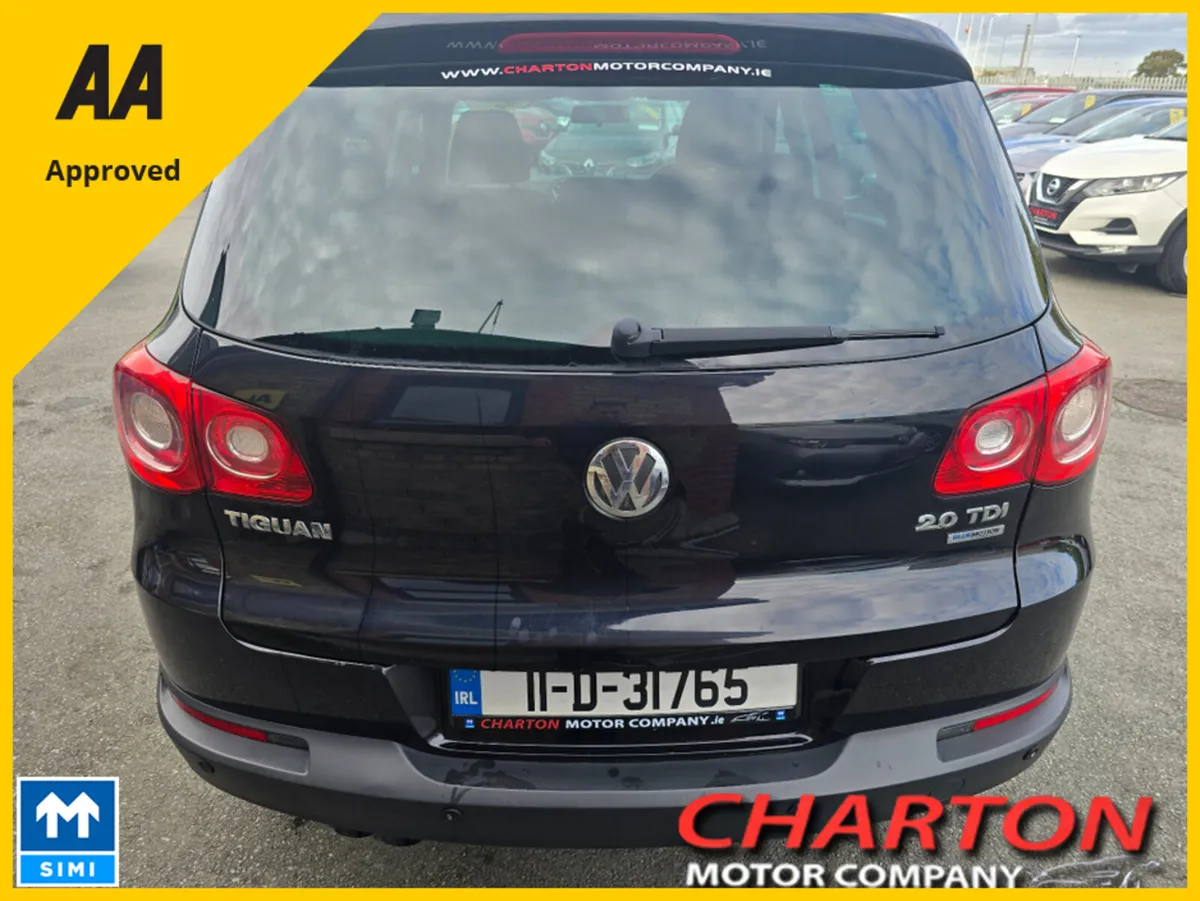 Volkswagen Tiguan SPORT 2.0 TDI MANUAL 6SPEED FWD - Image 3
