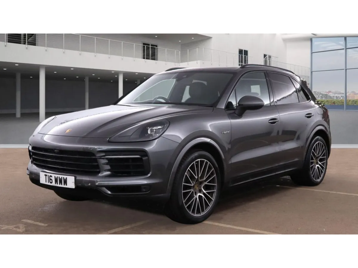 Porsche Cayenne 3.0 V6 E-HYBRID AUTO - Image 1