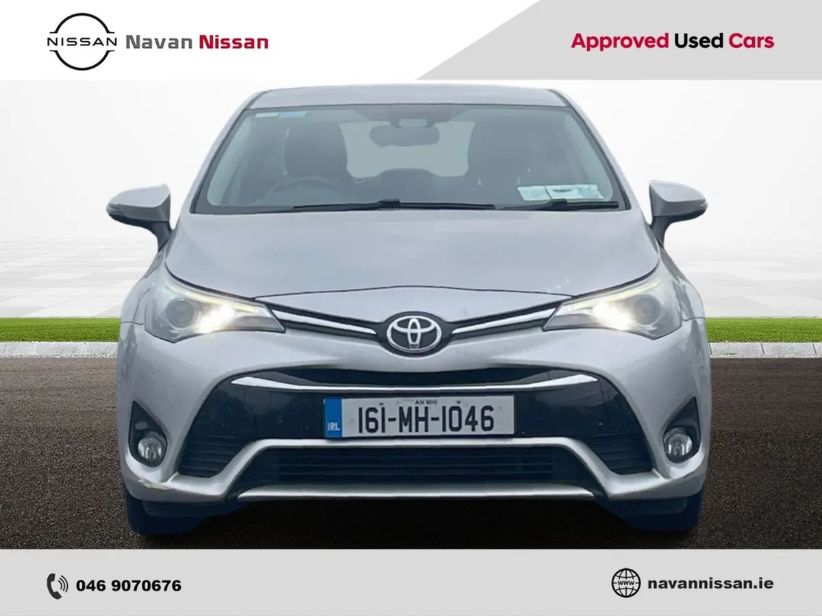 Toyota Avensis 1.6 D-4d Luna Navi Saloon - Image 3