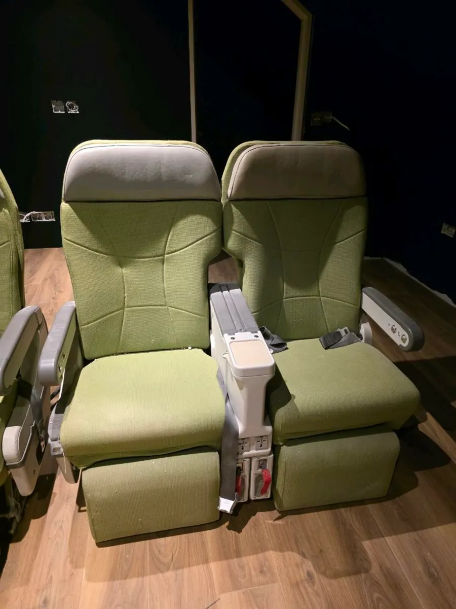 Aeroplane Seats - Image 2