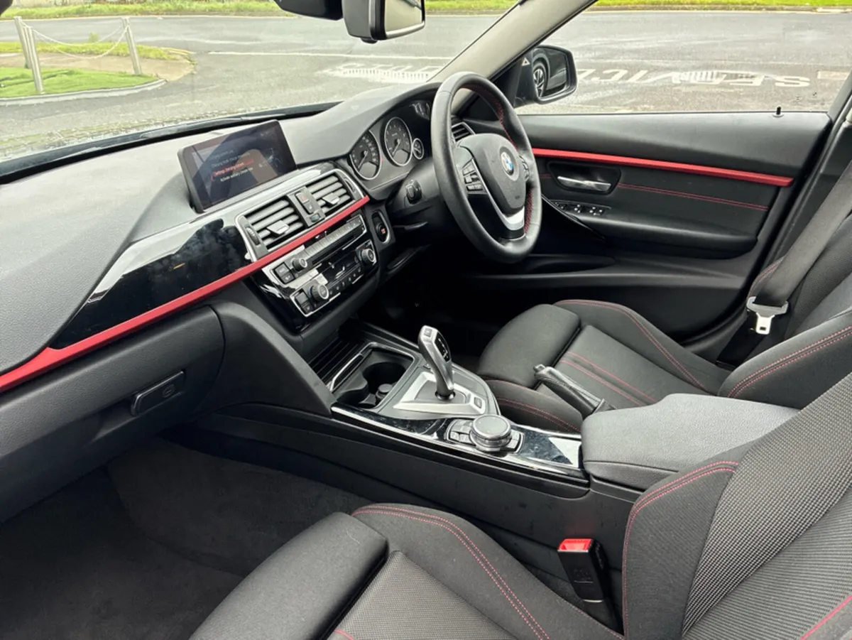 BMW 3-Series 2.0L Petrol Plug-In Hybrid Automatic - Image 3