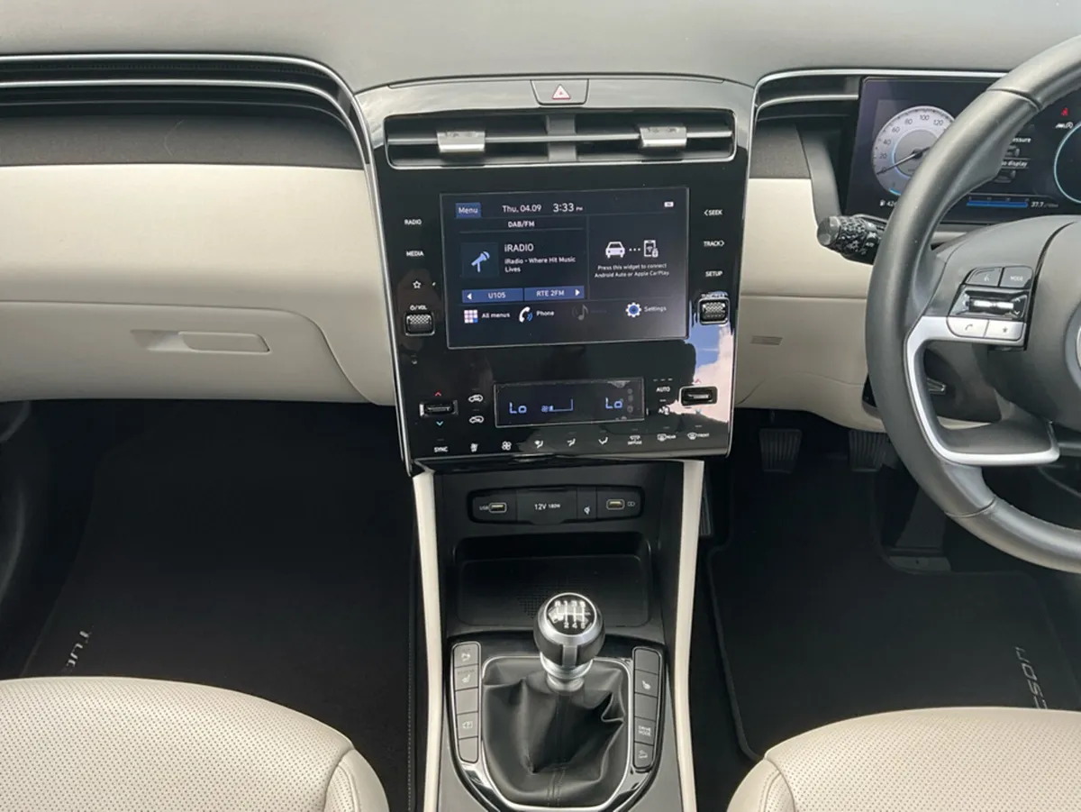 Hyundai Tucson EXECUTIVE 5DR - Image 4