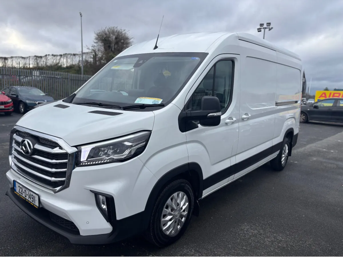 Maxus DELIVER 9 Lab 6 speed hi roof €13821 plus 23 - Image 2