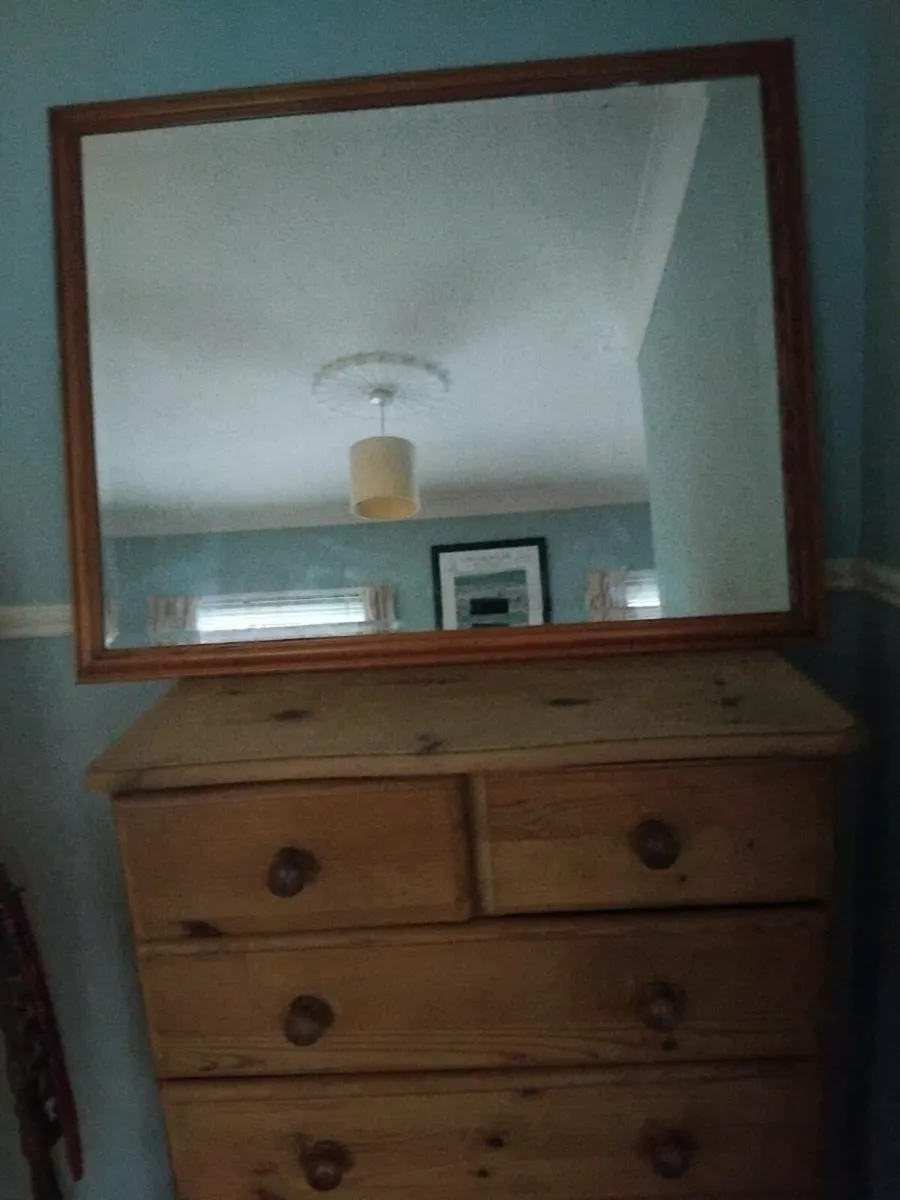 Bevelled mirror pine frame - Image 2