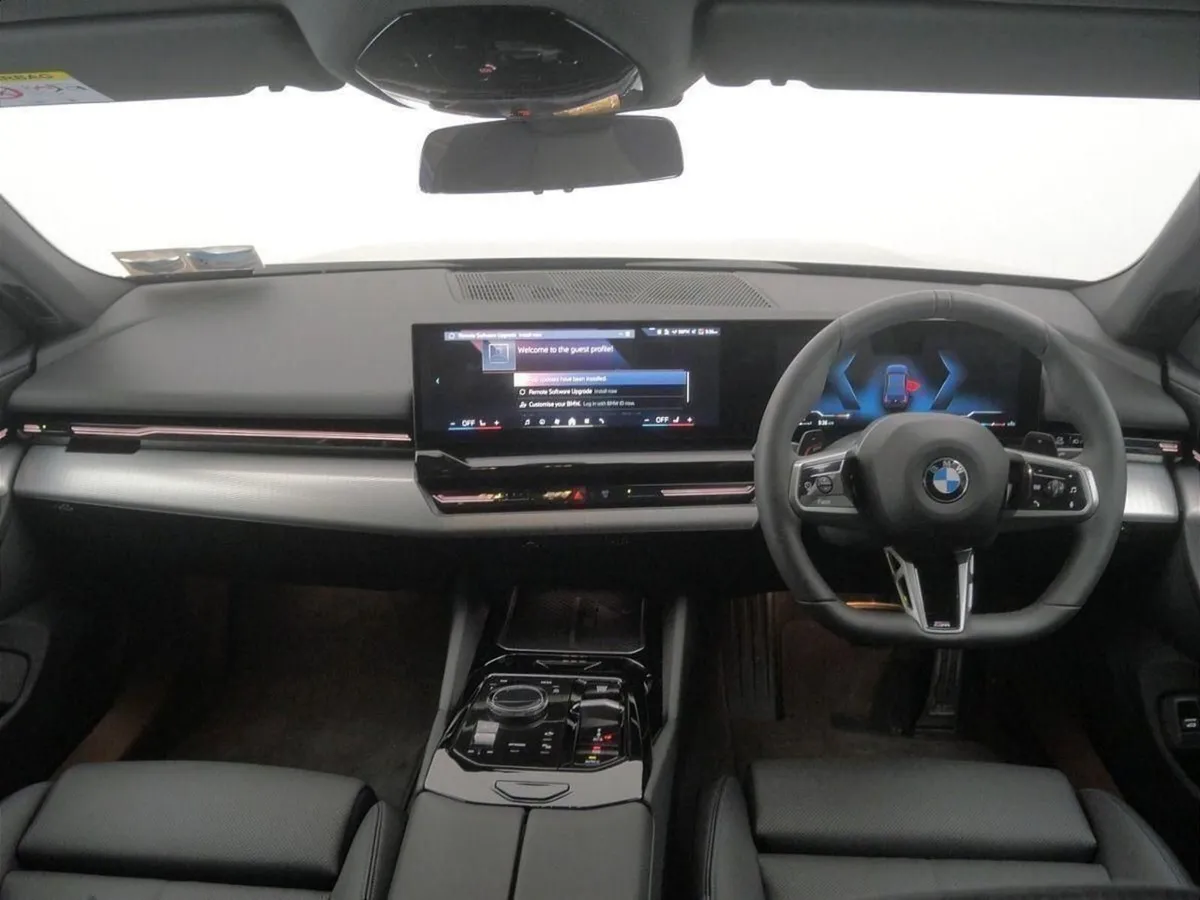 BMW 5 Series 520i M Sport Saloon - Image 4