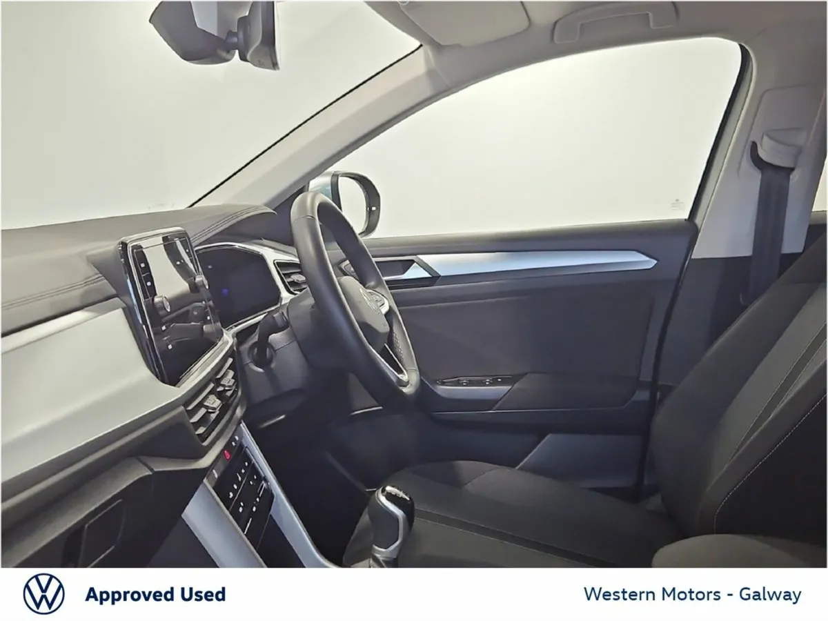 Volkswagen T-Roc T-ROC - 3 YEAR WARRANTY, 2 YEAR S - Image 4
