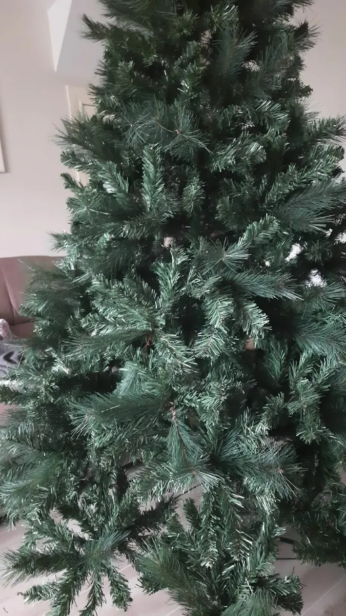 Christmas tree - Image 2