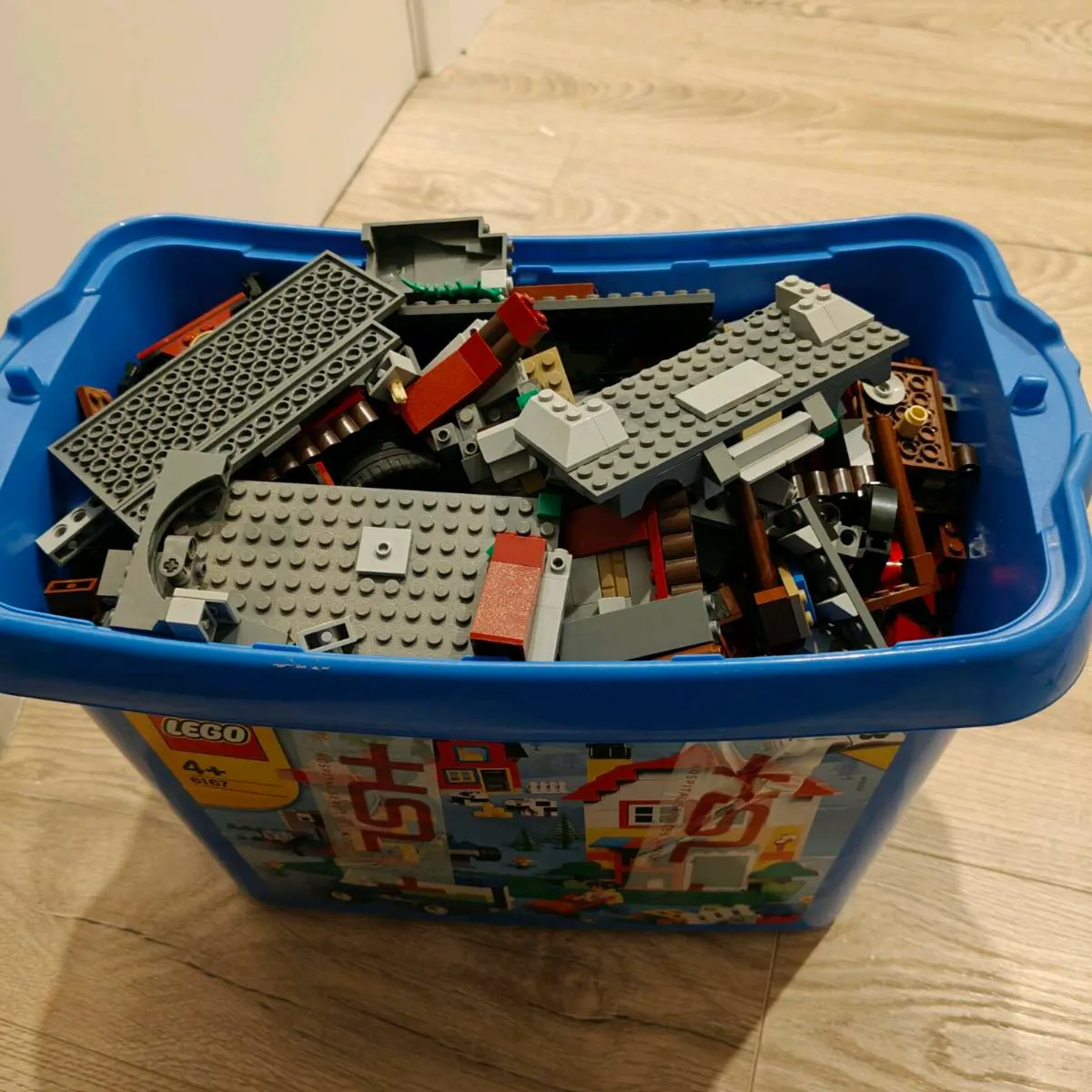 Lego + Bionicals - Image 3