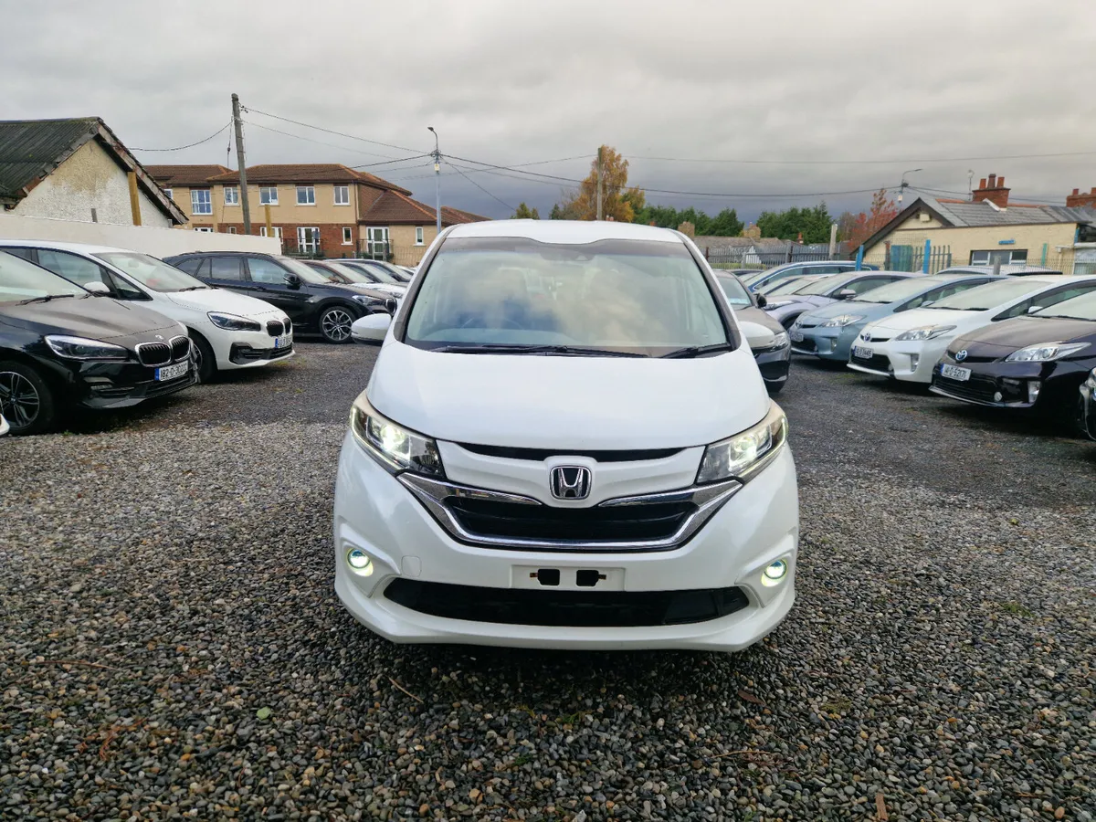 2018 Honda Freed Self charging hybrid 6 seater - Image 2