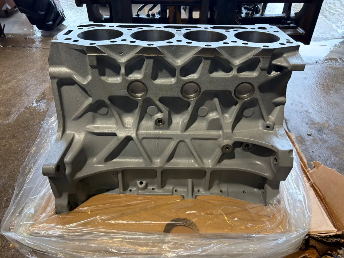 Ford engine block - Image 1