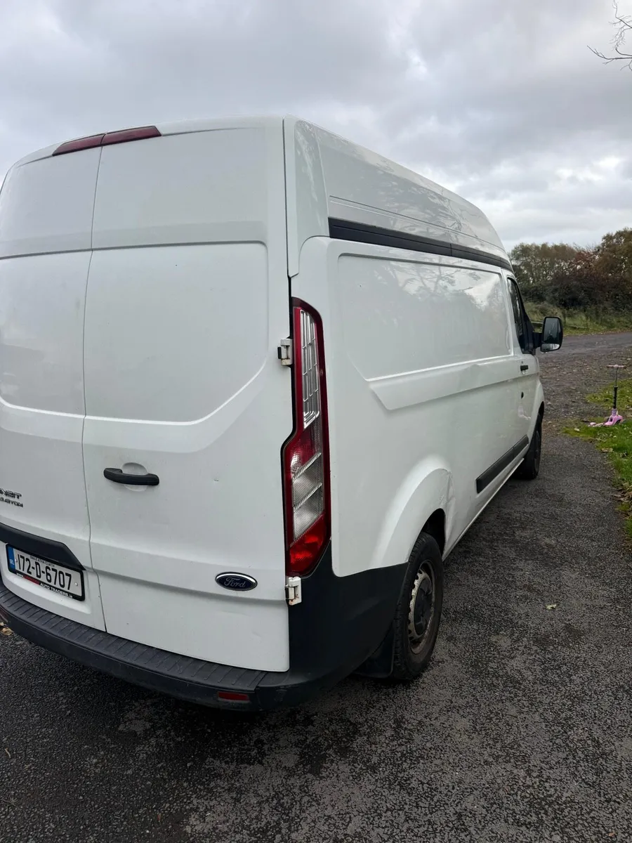 Ford Transit HighRoof Custom 2017 - Image 2