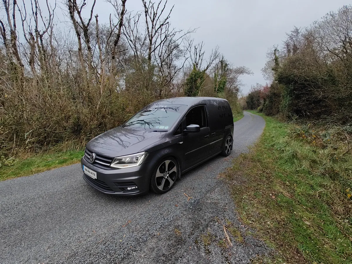 Volkswagen Caddy DSG 2.0 TDI 2019 - Image 1