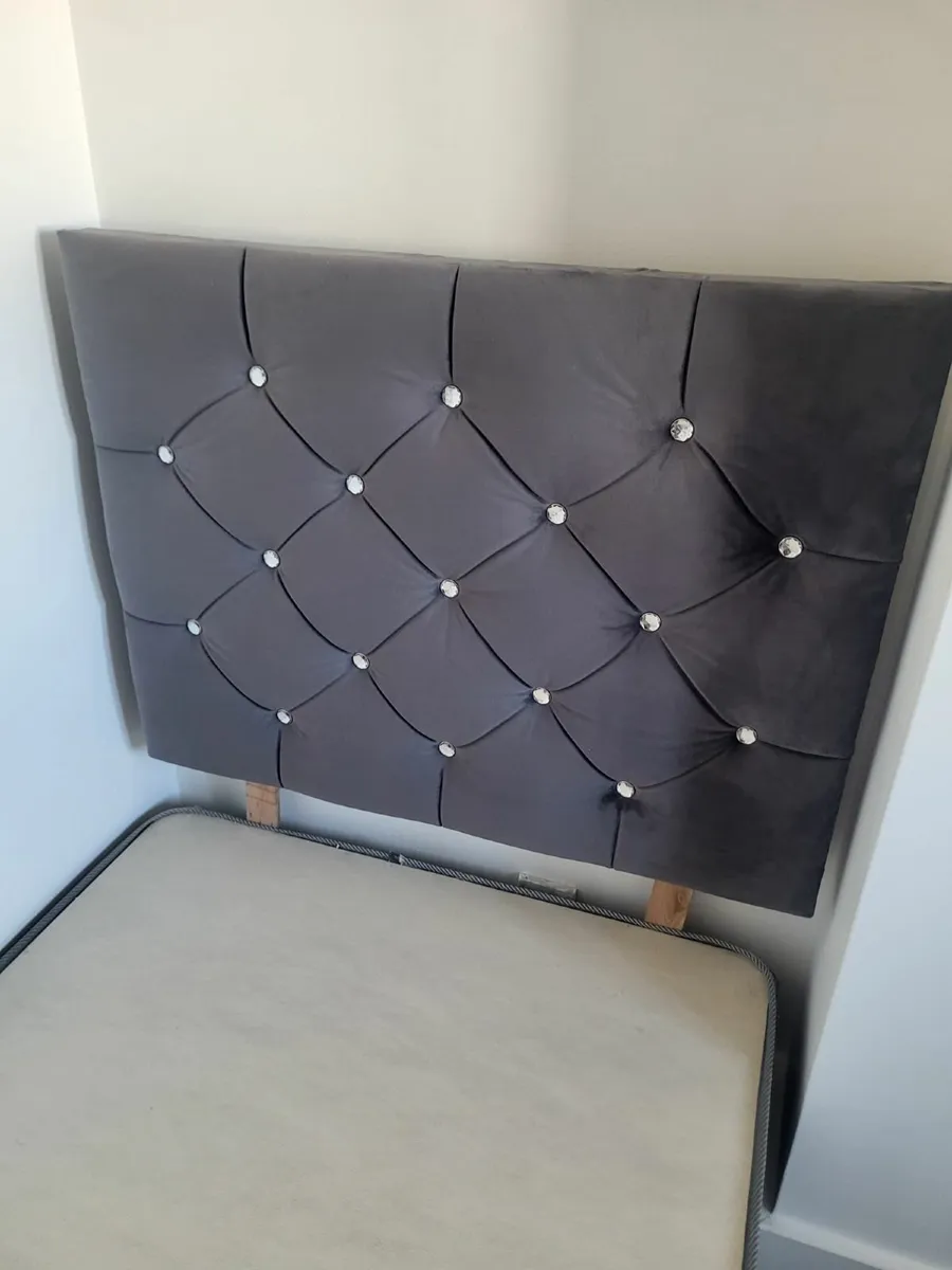 2 Single Beds (Immaculate Condition) - Image 1