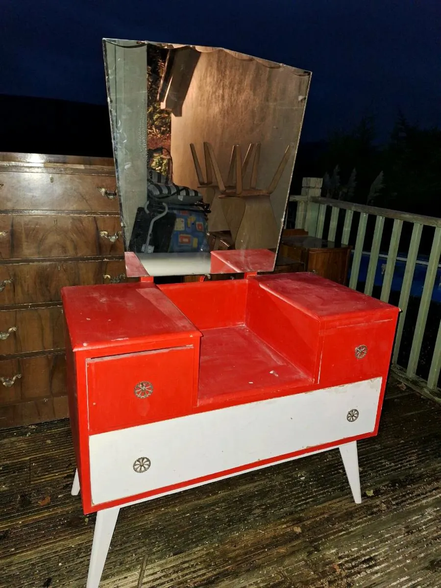 Vintage dresser for restoration (DELIVERY) - Image 2