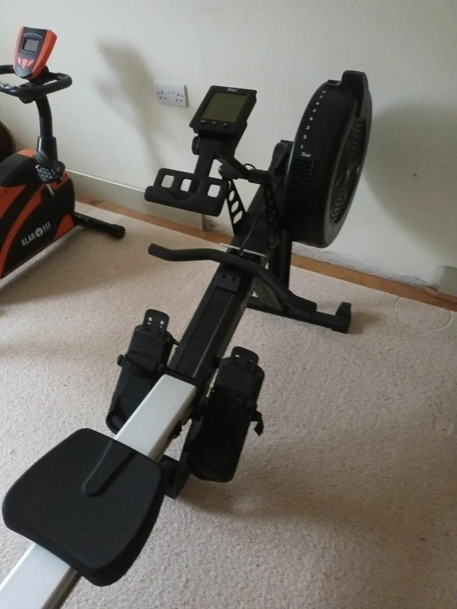 Rowing machine - Image 2