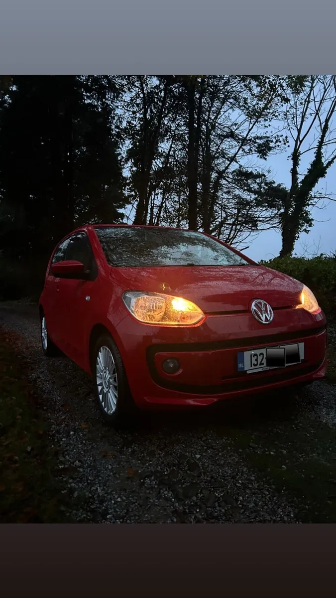 Red automatic VW UP! 2013 great condition - Image 1