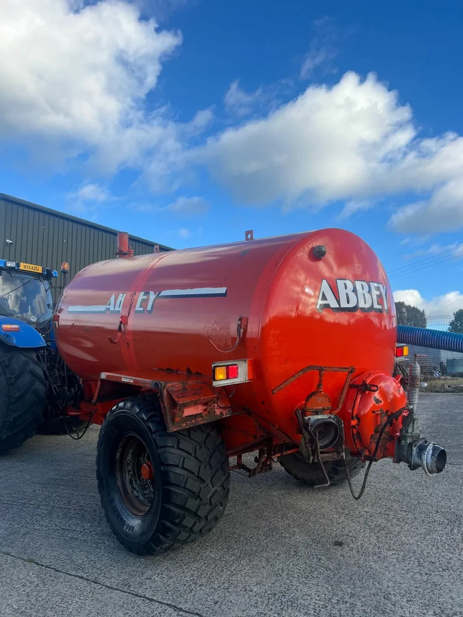 Abbey 2000Gal Tanker - Image 2