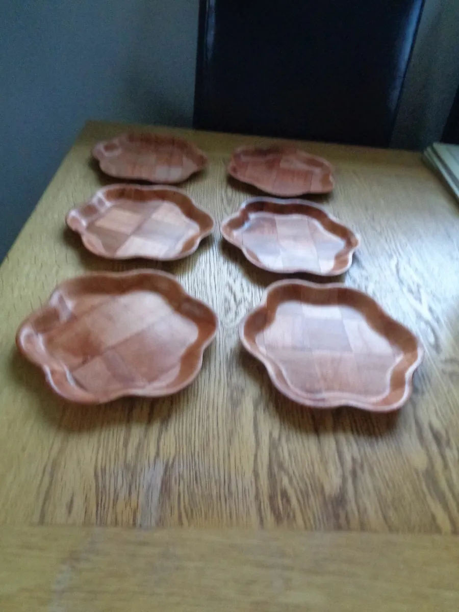 Woven Wooden Plates x 5 for Sale - Image 1