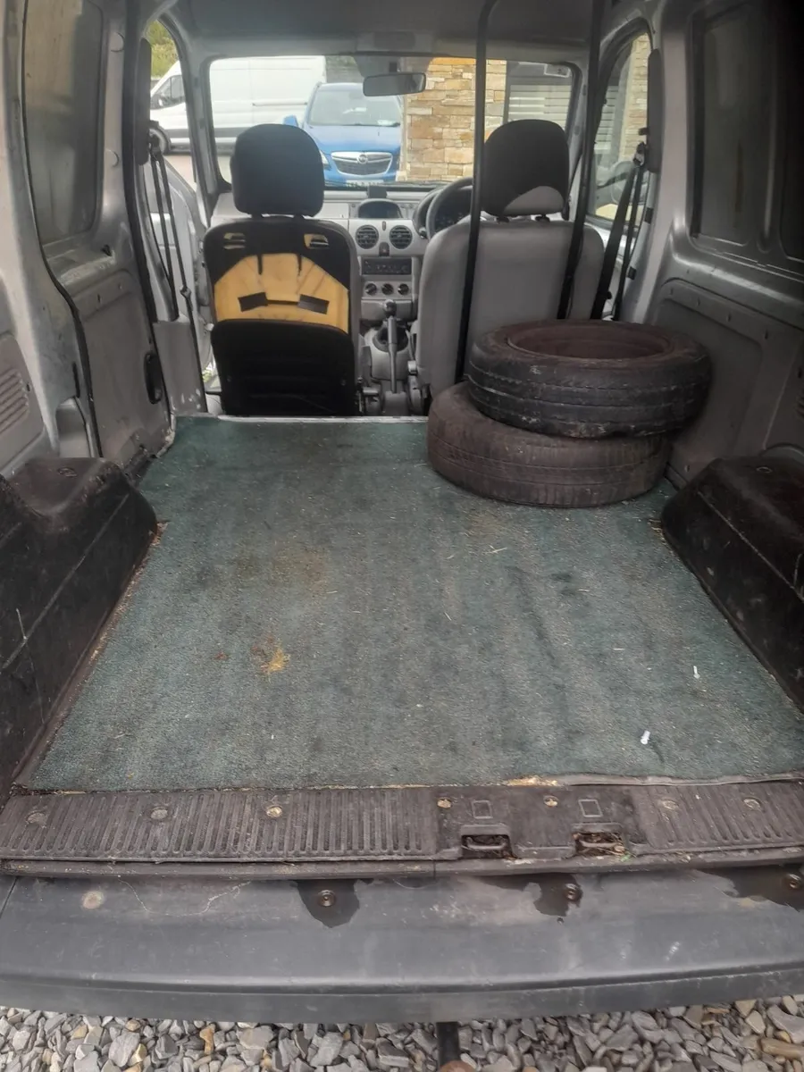 Nissan Kubistar 2006 - Image 1