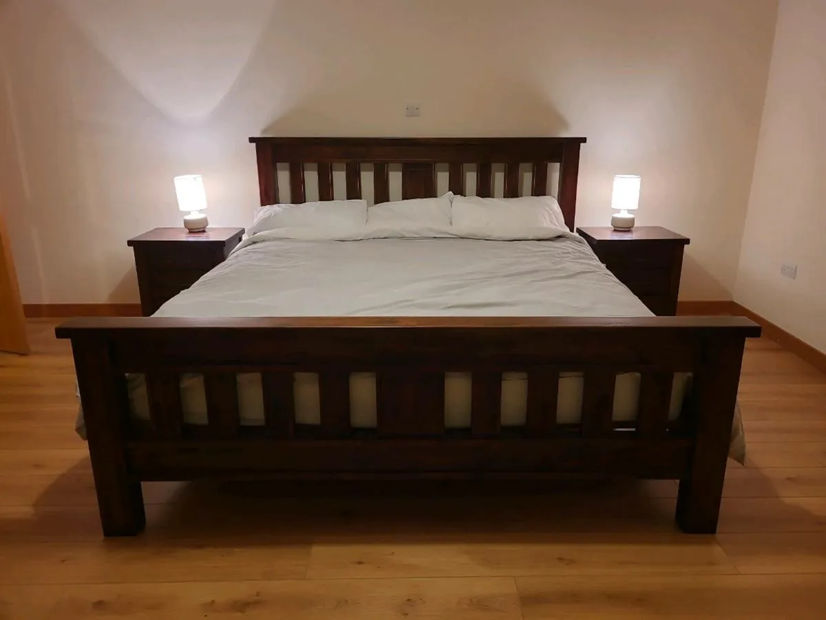 King size bed, lockers and dresser - Image 1