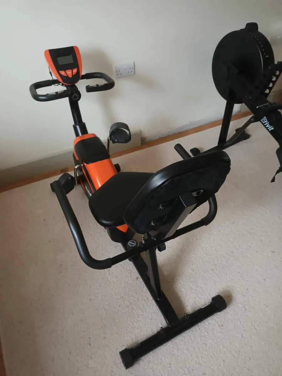 Recumbent exercise bike - Image 2