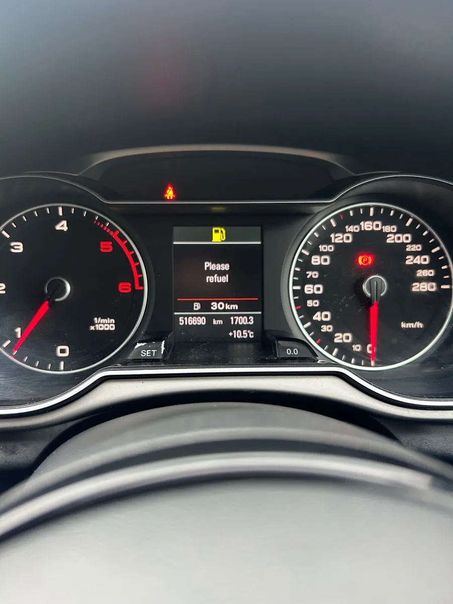 Audi A4 2013 - Image 2