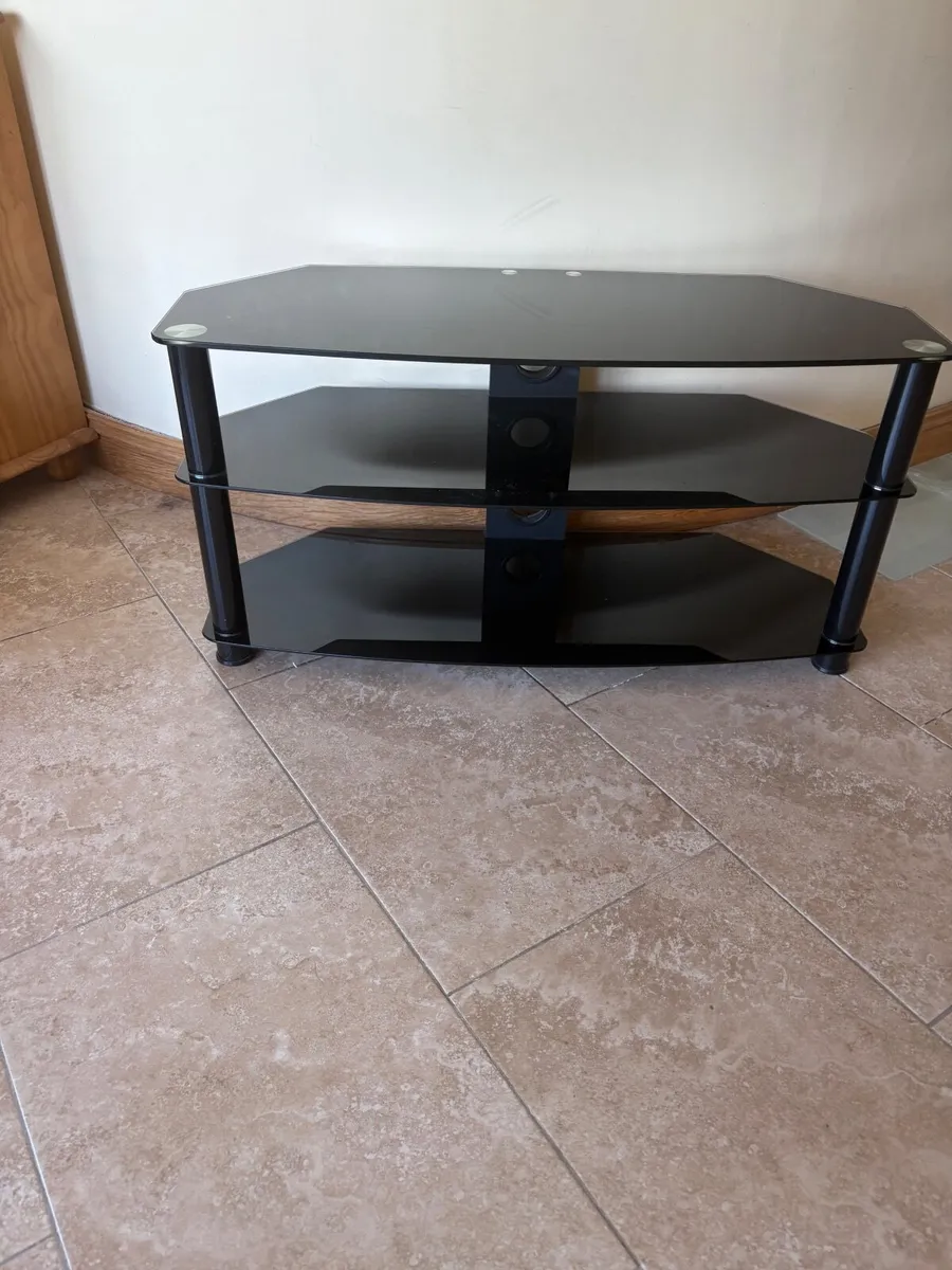 TV unit - Image 1