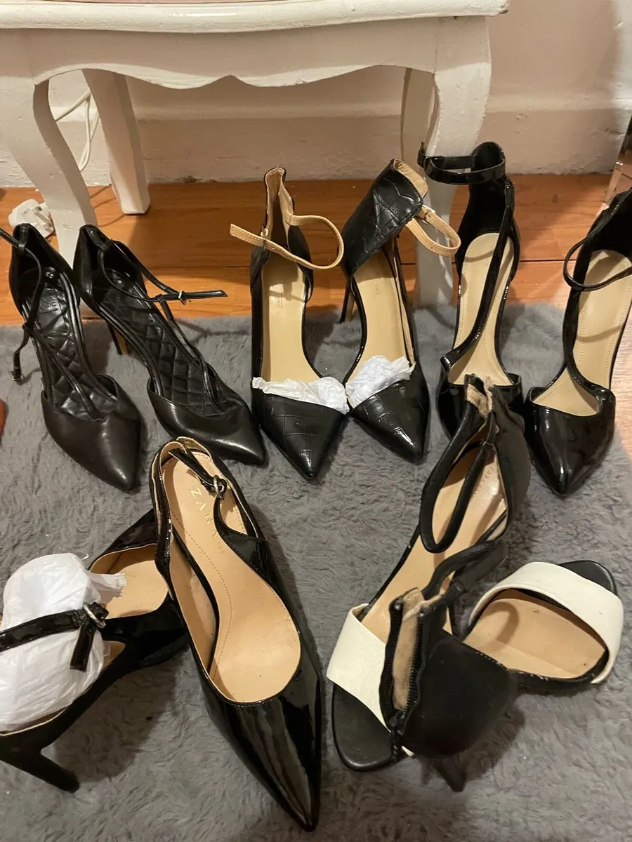 Ladies shoes size 4 and 5 - Image 1