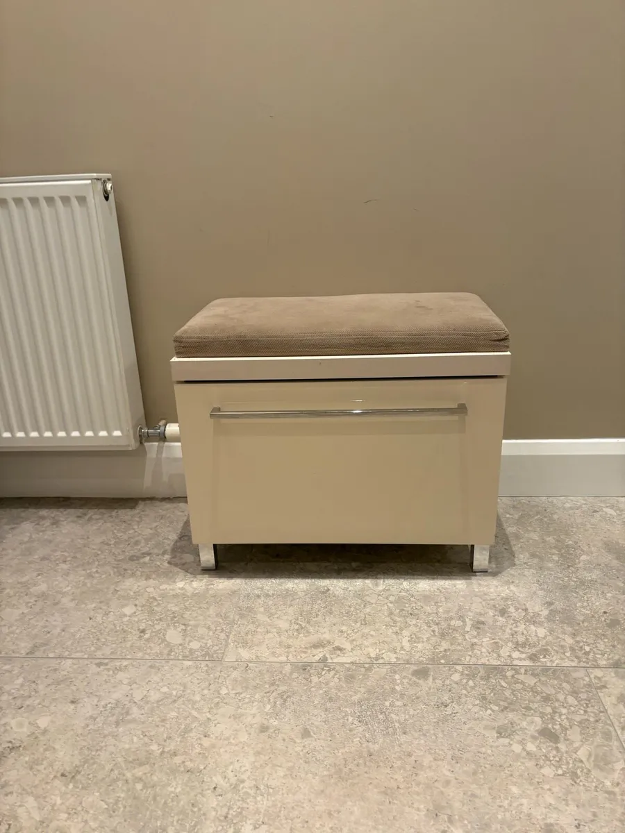 Shoes cabinets - Image 2