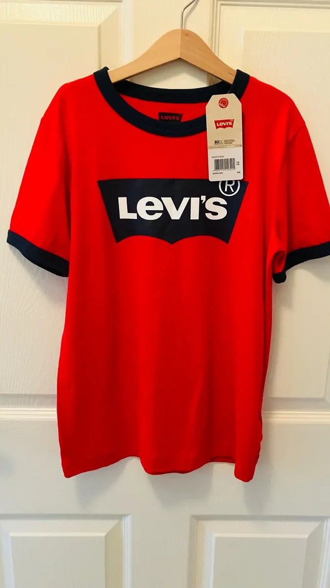 New Levi’s Kids T-Shirt Red 10-11 years - Image 1