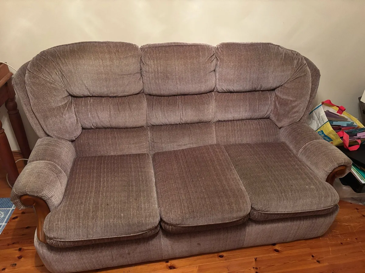 Couch -3 seater - Image 2