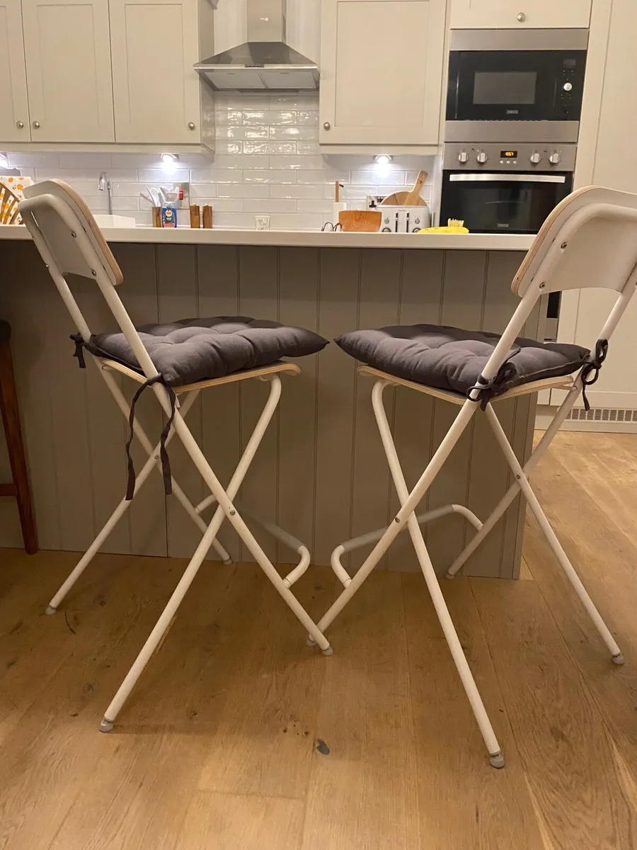 2 bar stools with back - Image 2