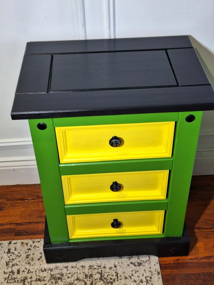 Bedside set of drawers - Image 3