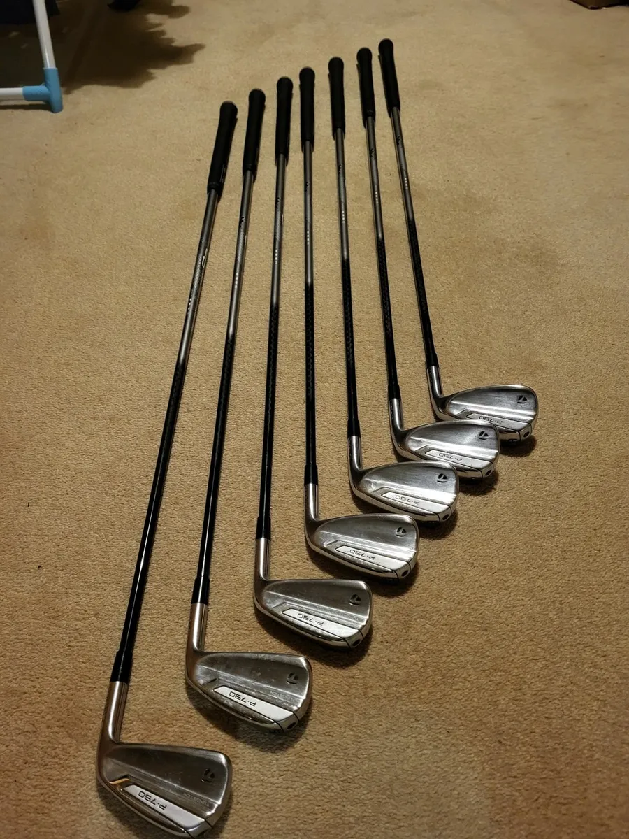 Taylormade P790 irons for sale - Image 2