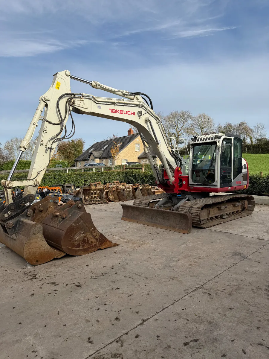 2016 TAKEUCHI TB2150 **ONLY 2550 HOURS** - Image 1
