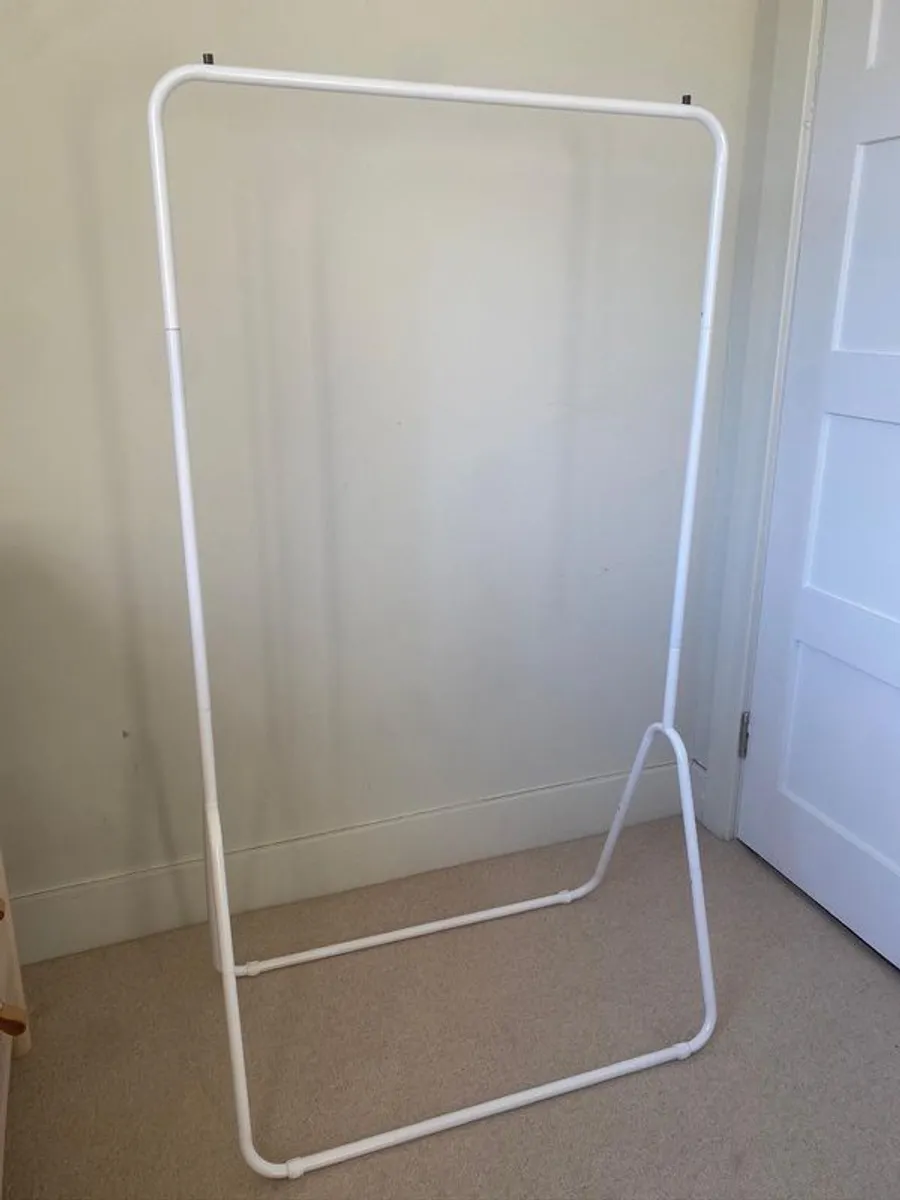 Hanging Rail - Image 2