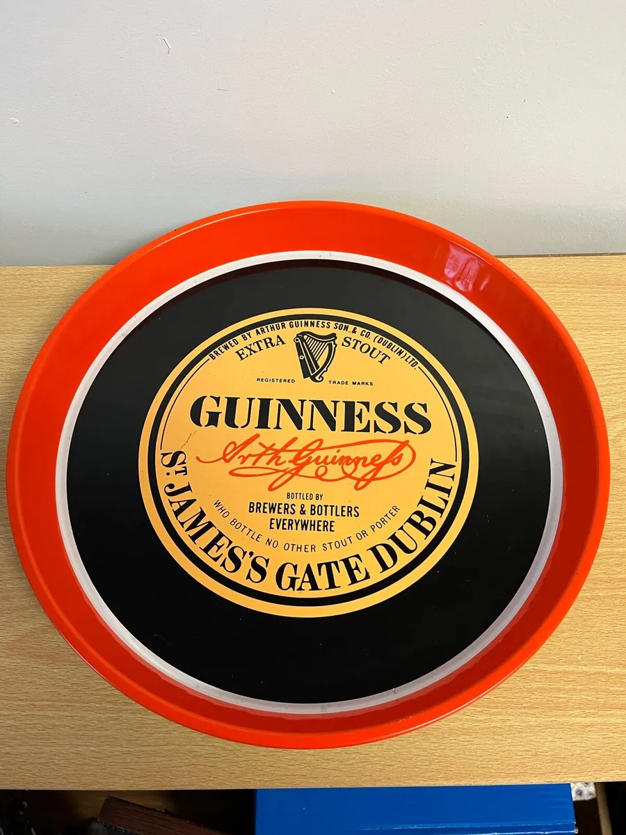 Vintage advertising bar trays and ashtrays - Image 1