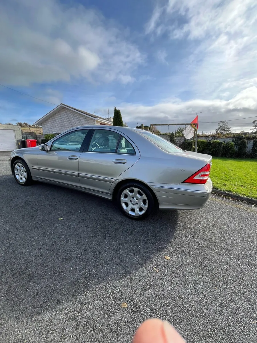 2005 Mercedes c230k elegance - Image 3